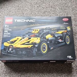 LEGO Technic Bugatti Bolide in Black and Yellow NIB Factory Sealed